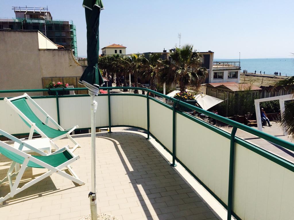 Lungomare Hotel Marina di Cecina Esterno foto